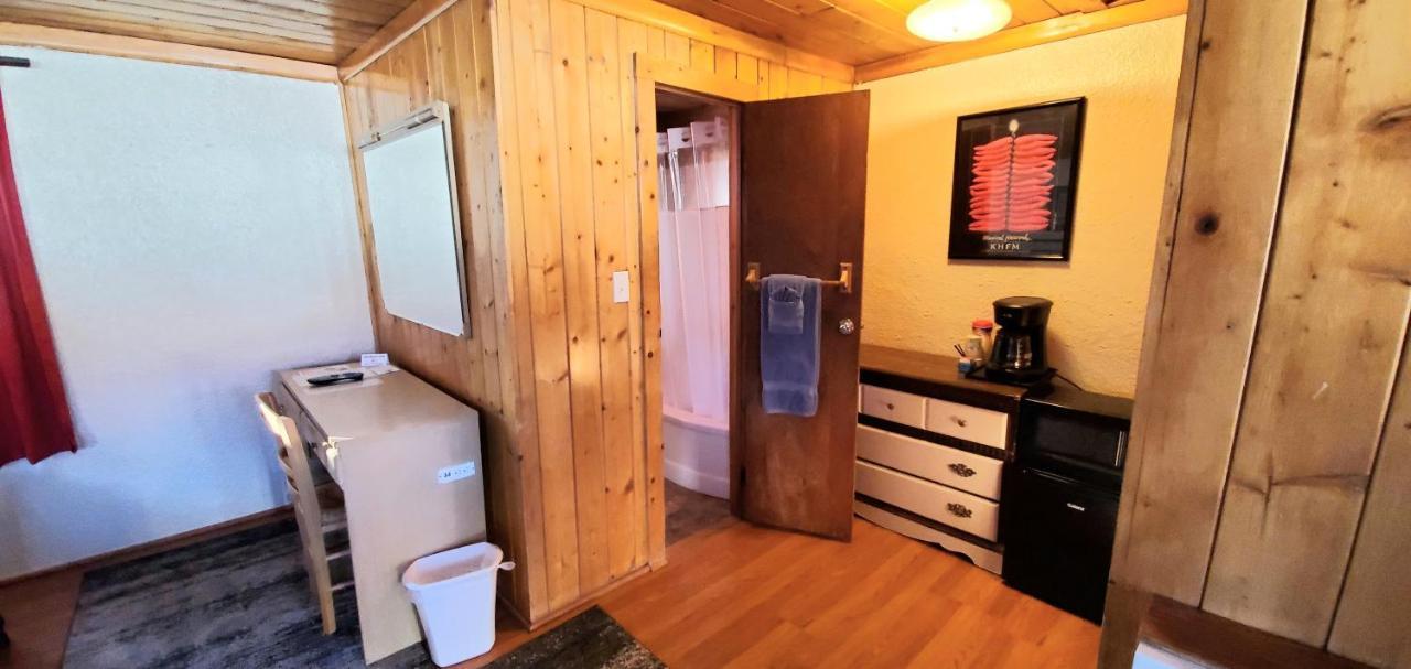 Hikers Cimarron Inn & Rv Park Εξωτερικό φωτογραφία